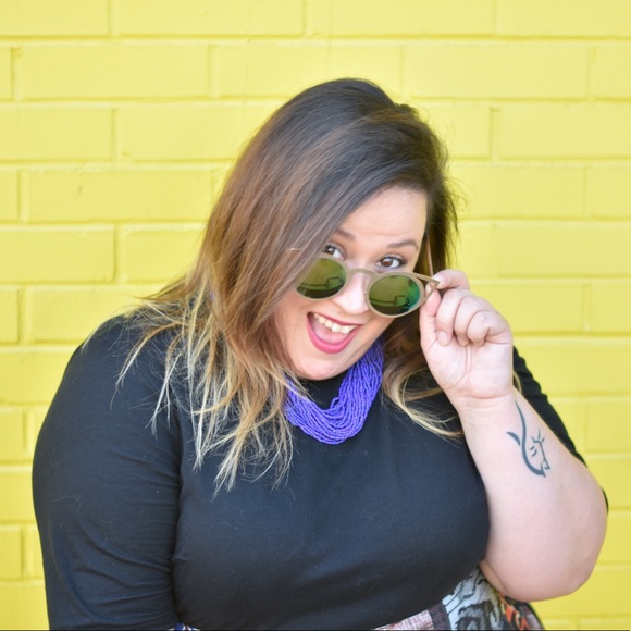 Meet your Posher, Danielle - Picture 9 of 9